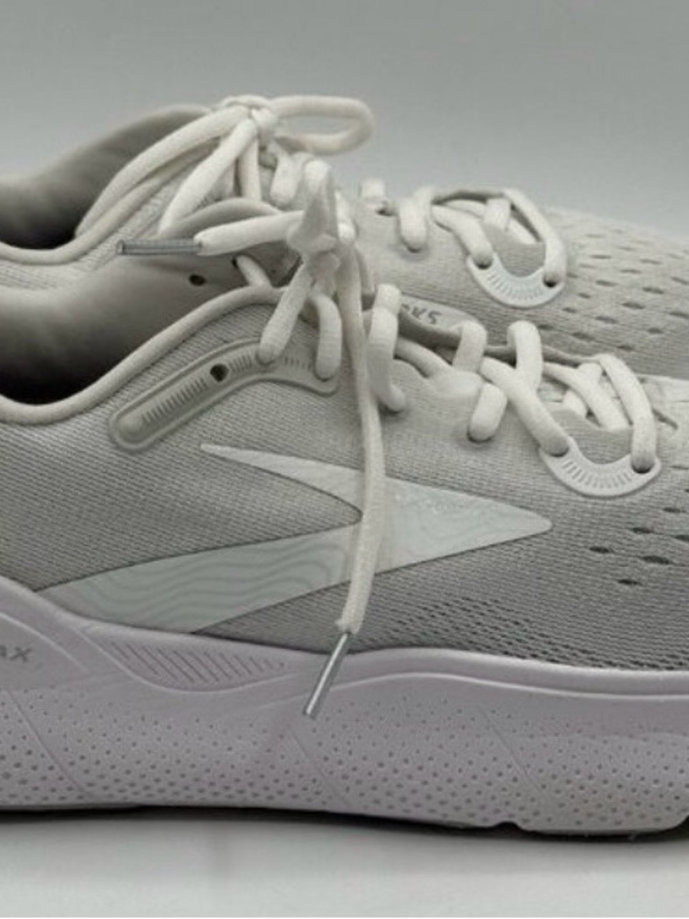 Brooks Women's All-White Grey Lightweight Running Sneakers